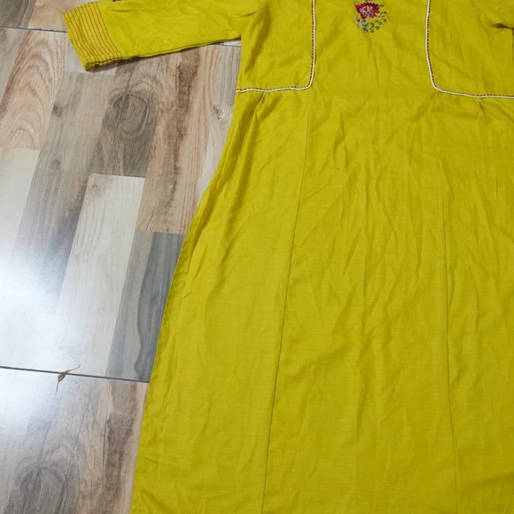 DESIGNER SUMMER KURTA WITH PANT - Picture 2 of 8